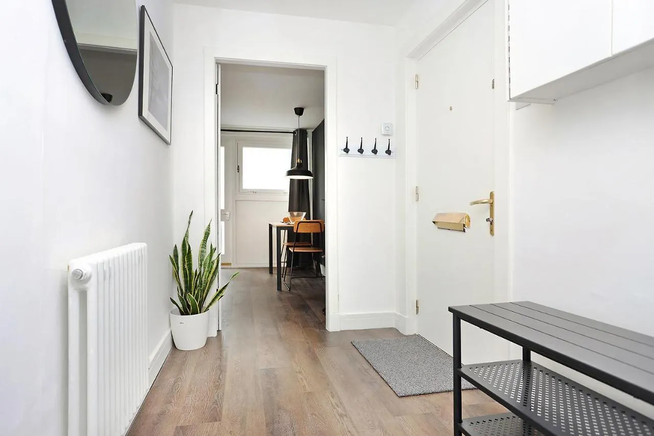 Joivy Contemporary Royal Mile Apartment With Balcony Εδιμβούργο